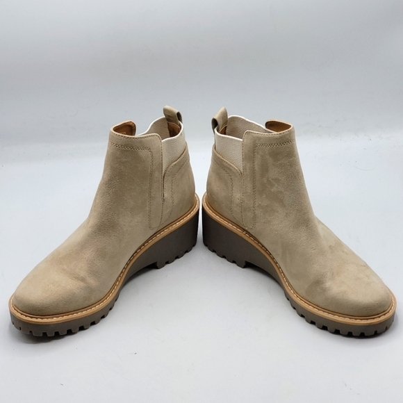 DOLCE VITA RIELLE LUG HIKER SUEDE BOOTS IN TAUPE SIZE 8. - Picture 8 of 16